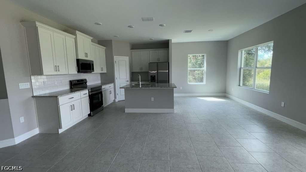 460 Westchester Dr - Photo 6 of 25