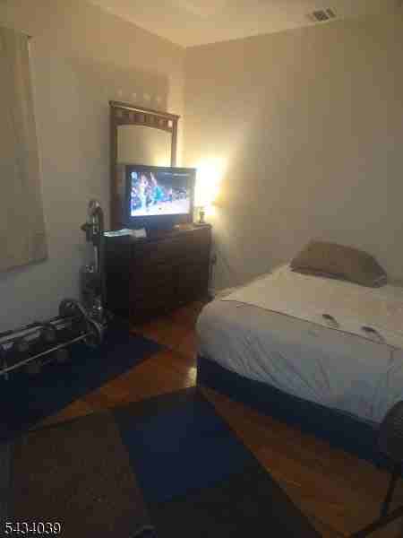 426 Tompkins St #1 - Photo 6 of 10
