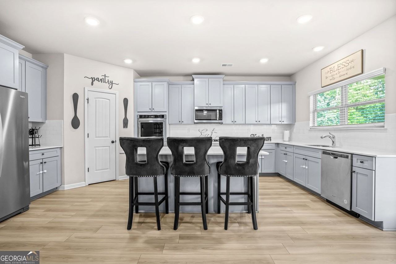 361 Traditions Ln - Photo 4 of 20