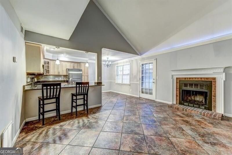 759 Myrtle St Ne #B - Photo 4 of 46