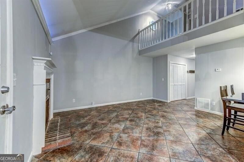 759 Myrtle St Ne #B - Photo 7 of 46