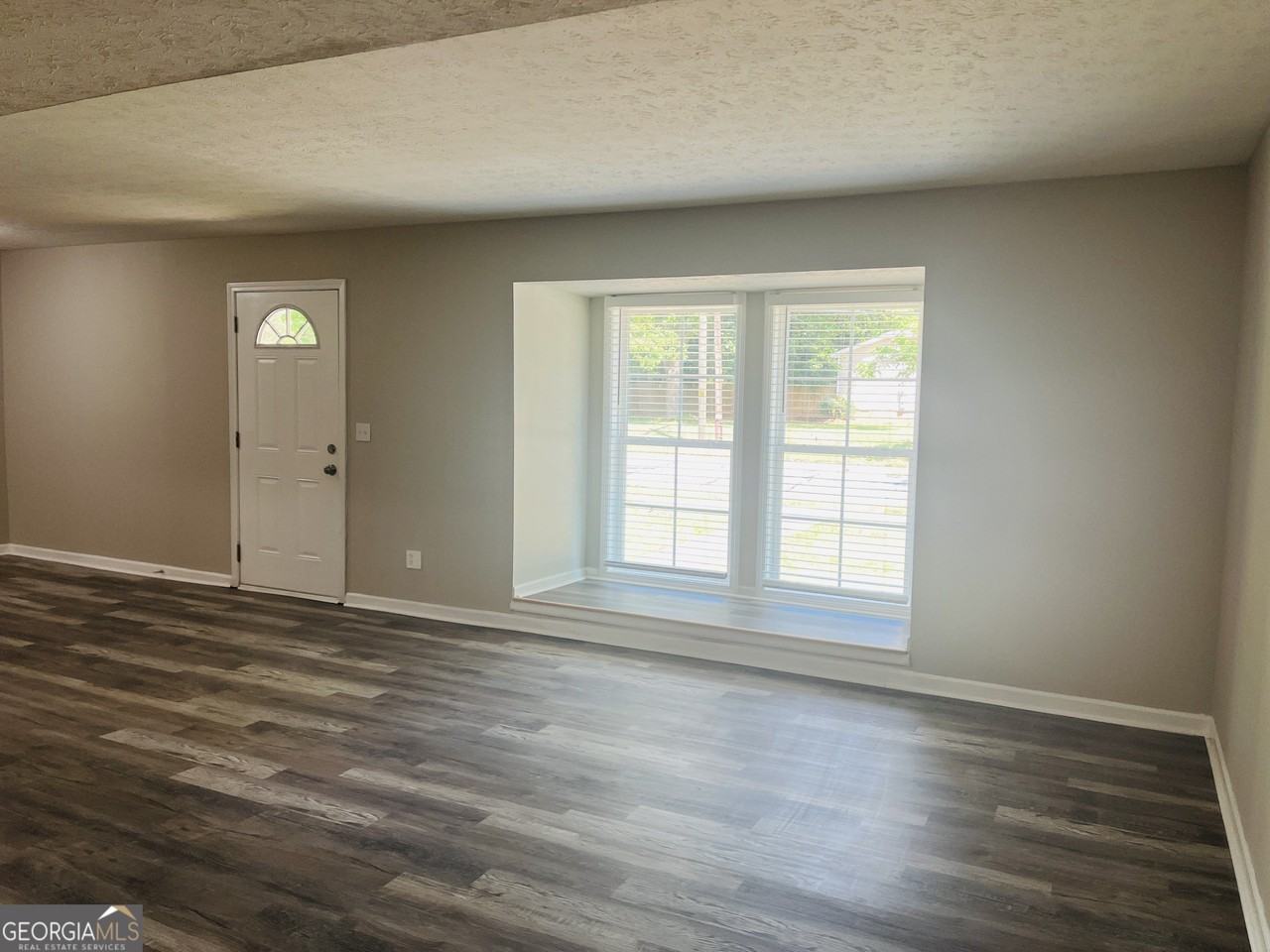 407 W Harris St #2 - Photo 7 of 26