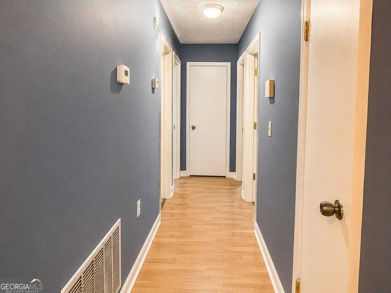 7055 Swift St - Photo 6 of 9