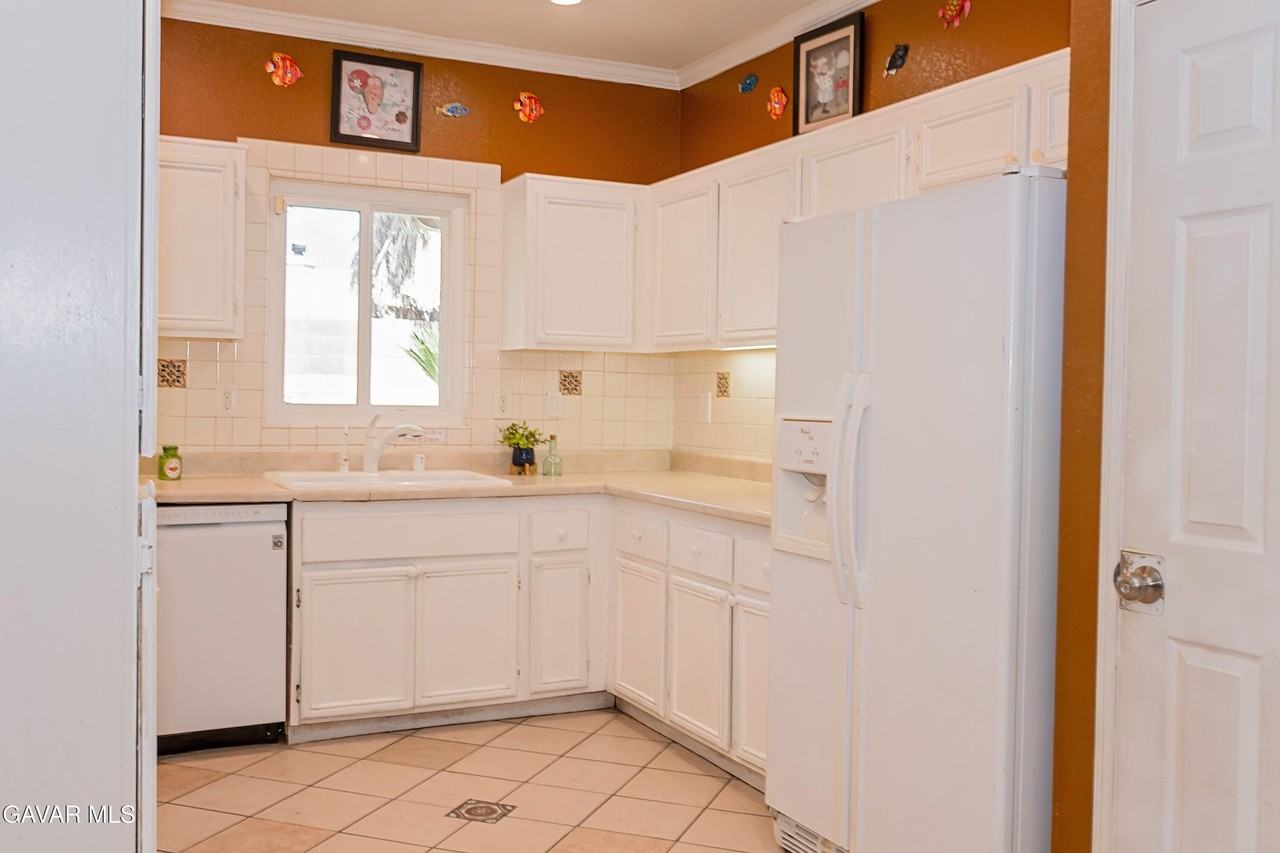 43963 Glenraven Rd - Photo 7 of 35