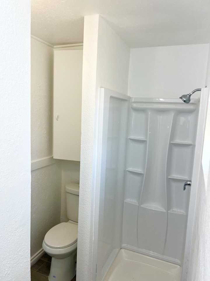 44725 Beech Ave - Photo 5 of 7
