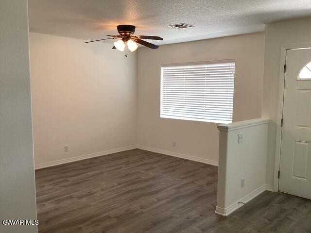1838 Center St #A - Photo 3 of 20