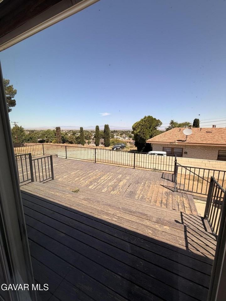 4545 Columbia Way - Photo 7 of 7