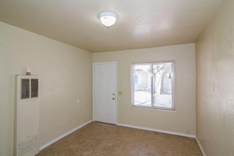 1839 Elm St #4 - Photo 3 of 7