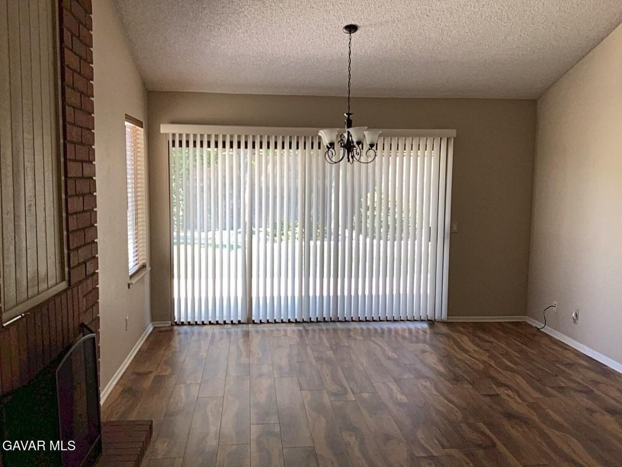 43430 Sierra Vista Dr - Photo 2 of 18