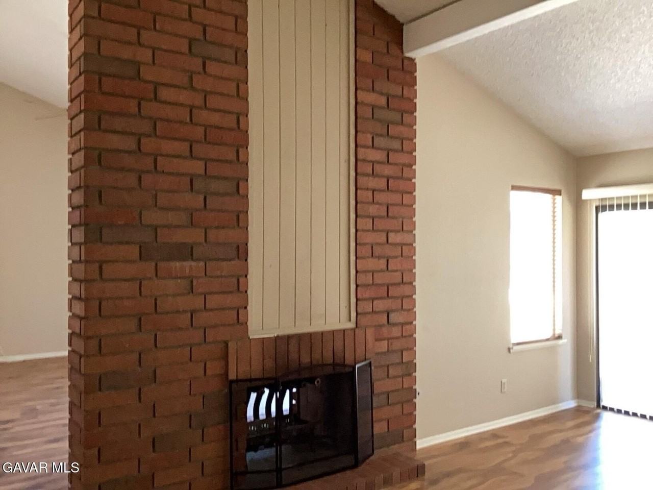 43430 Sierra Vista Dr - Photo 3 of 18