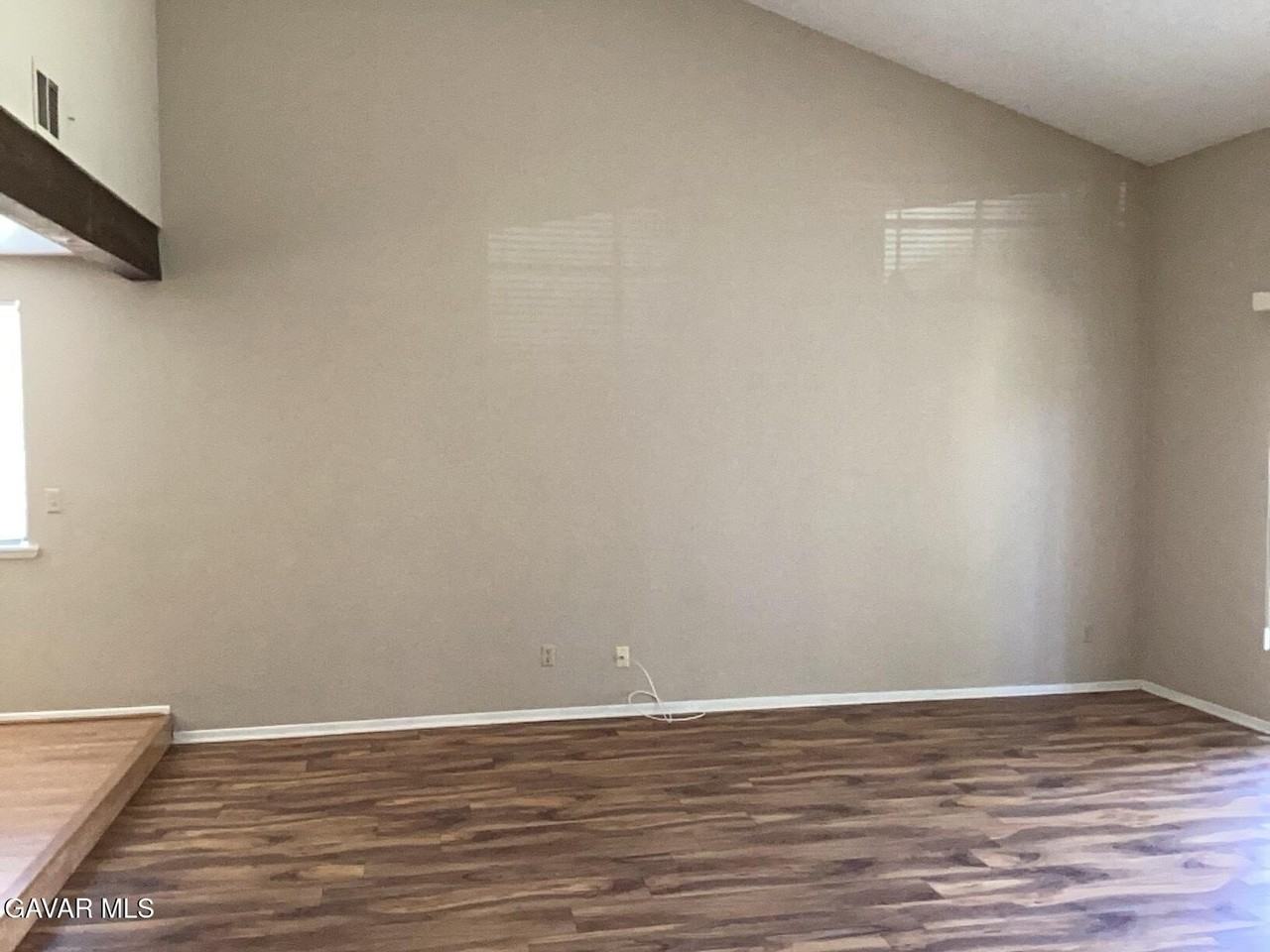 43430 Sierra Vista Dr - Photo 4 of 18