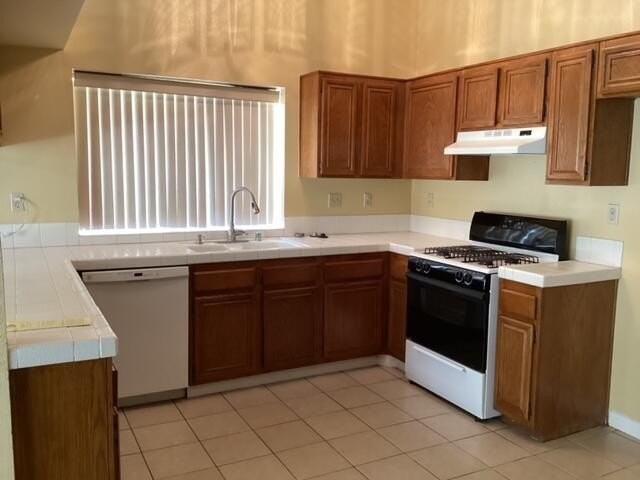 4660 Grandview Dr - Photo 6 of 13