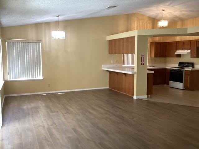 4660 Grandview Dr - Photo 7 of 13