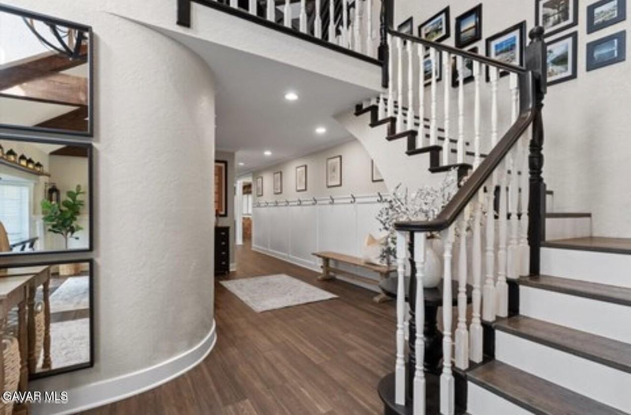 2729 Parton Cir - Photo 5 of 49