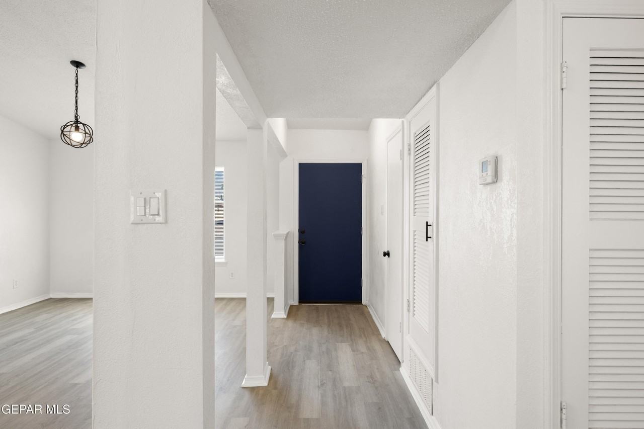 249 Vista Bonita St - Photo 5 of 32