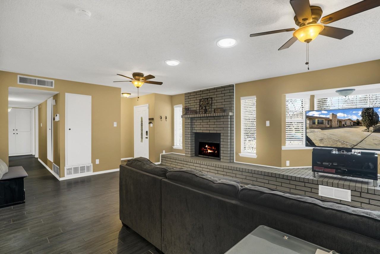 5664 Longview Cir - Photo 7 of 32
