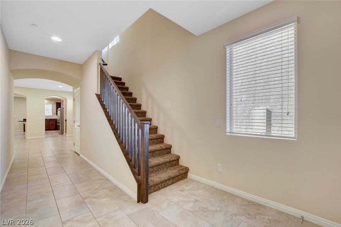 2919 Caxton Grove Dr - Photo 4 of 49