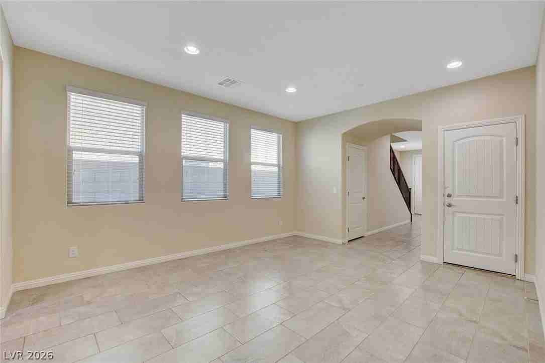 2919 Caxton Grove Dr - Photo 6 of 49