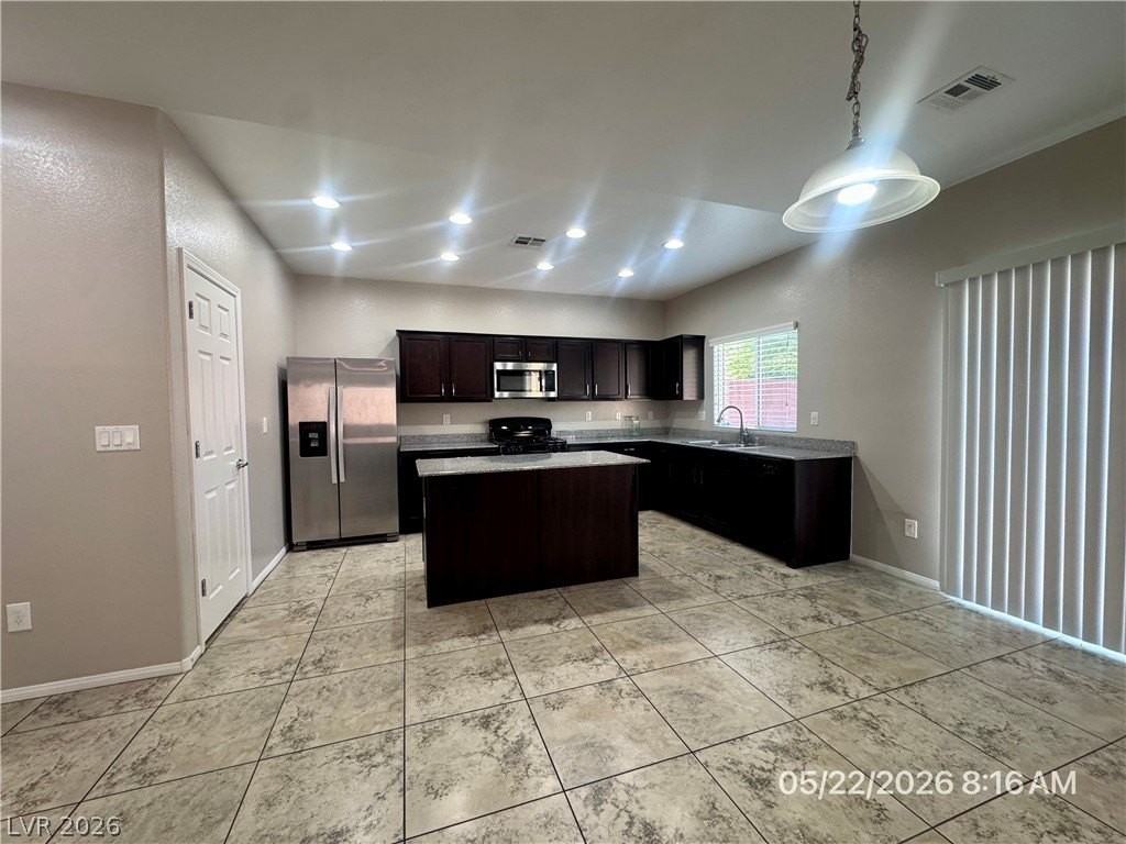 10229 Gibson Isle Dr - Photo 4 of 46