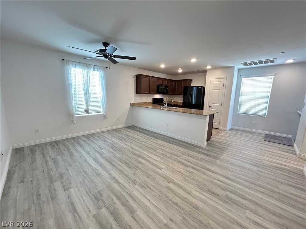 4552 Dover Straight St - Photo 7 of 17