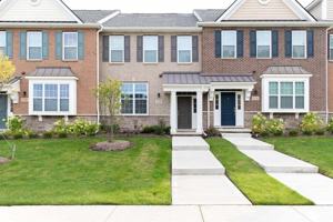 featured image of 2780 Ashcombe Dr