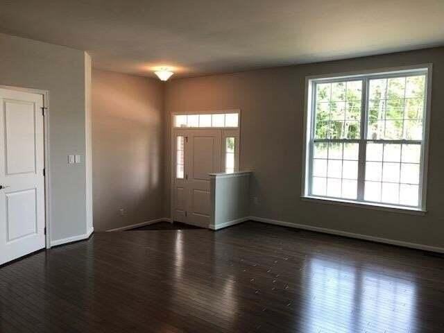 2780 Ashcombe Dr - Photo 3 of 24