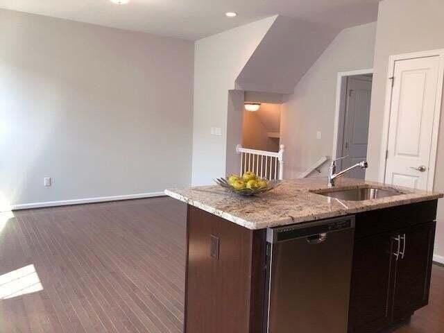 2780 Ashcombe Dr - Photo 5 of 24