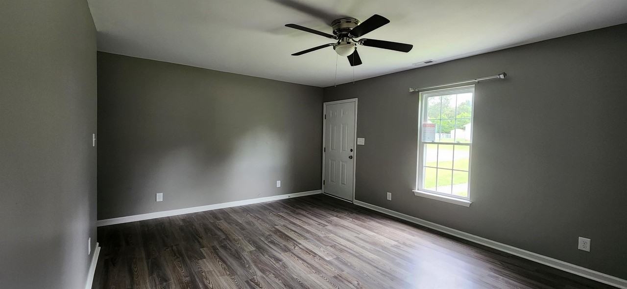610 Miller Ave #1 - Photo 2 of 7