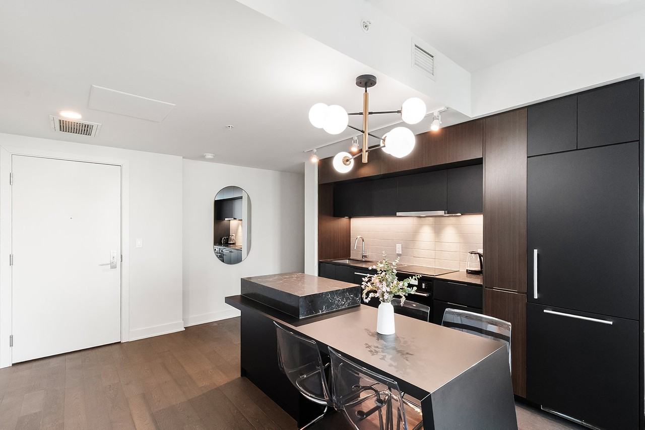 1288 Rue Saint-Antoine Ouest #4705 - Photo 7 of 27