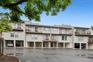 featured image of 3708 Royce Ct #3708