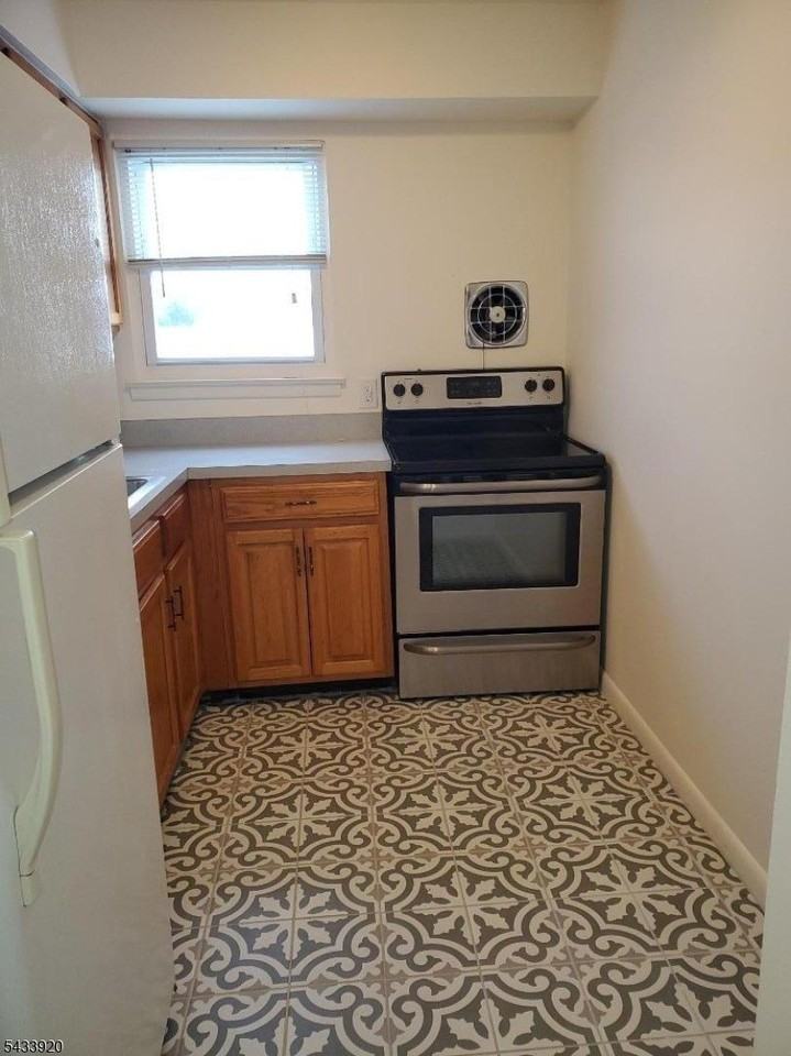 100 Pierson Miller Dr #C52 - Photo 3 of 15