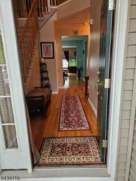 60 Jackson Ave - Photo 2 of 19