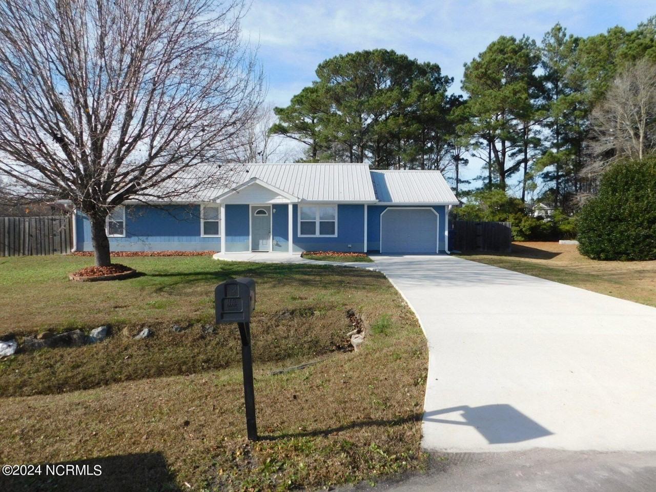605 Hayden Ct - Photo 2 of 27
