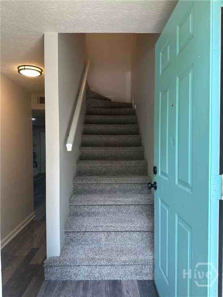 121 Sleepy Creek Dr - Photo 2 of 13