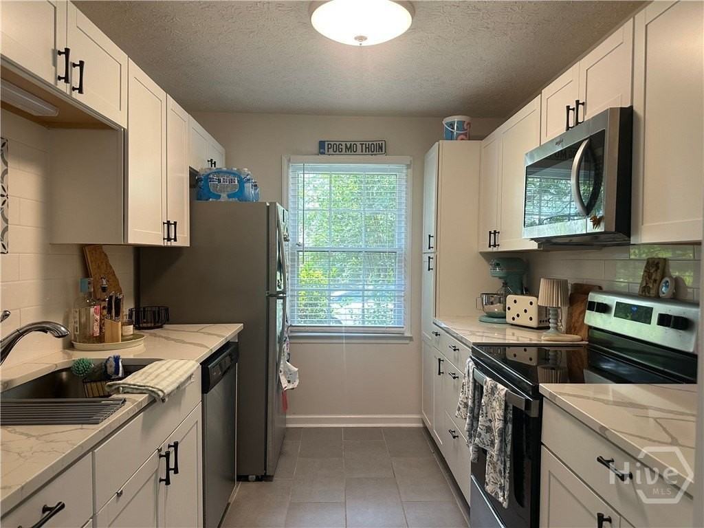 121 Sleepy Creek Dr - Photo 3 of 13