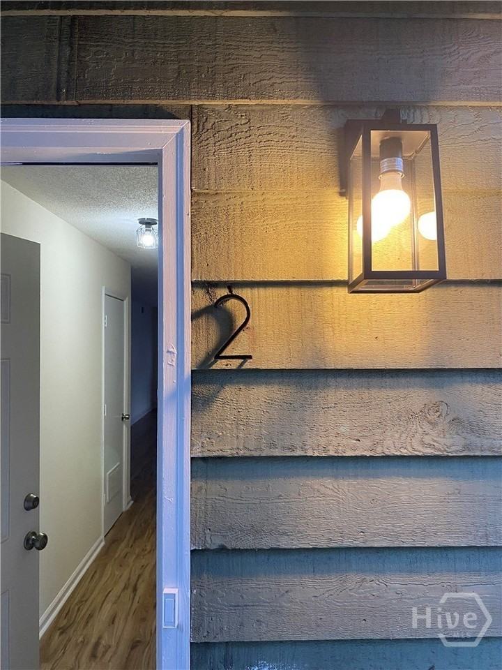 120 Pinehurst Ct #2 - Photo 5 of 19