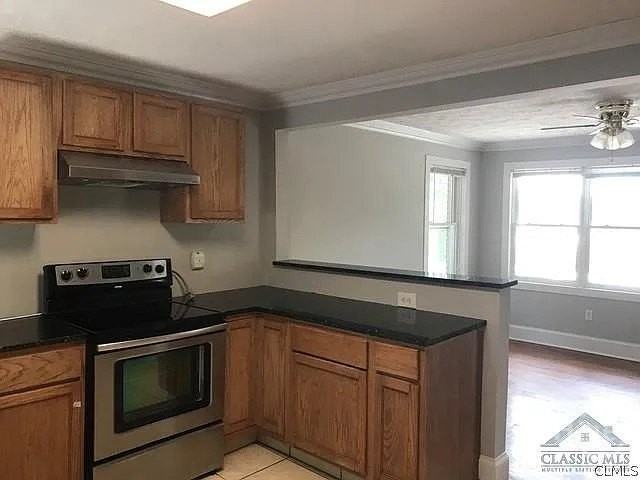 48 Holman Ave - Photo 4 of 13