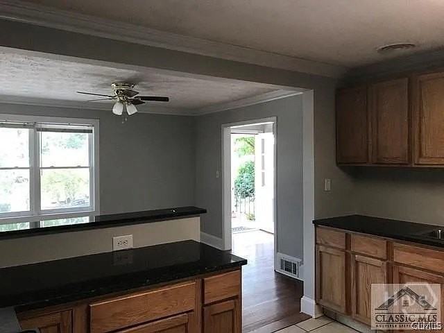 48 Holman Ave - Photo 6 of 13