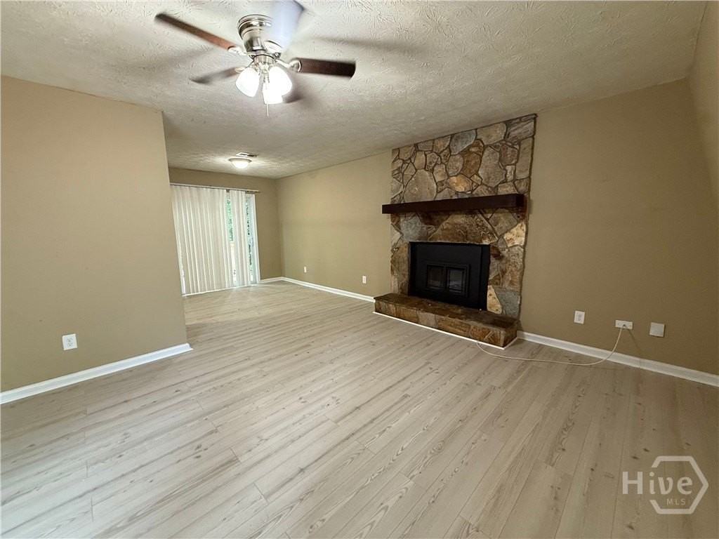 437 Rustwood Dr #437 - Photo 2 of 11