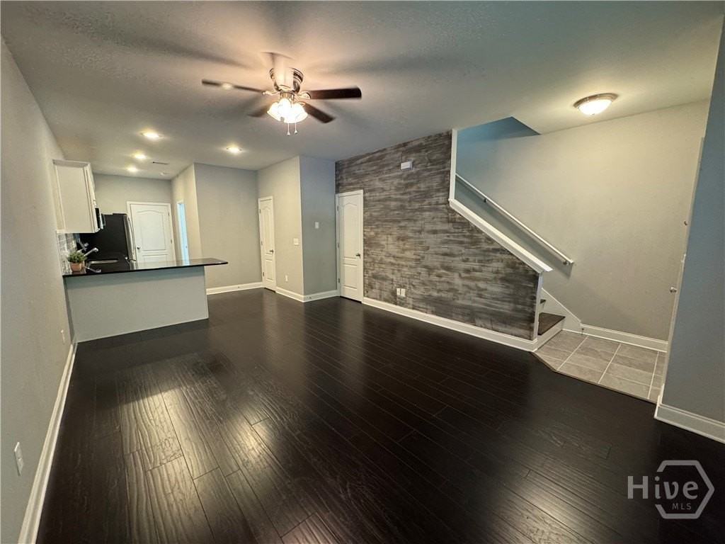1270 Binghampton Cir - Photo 3 of 16