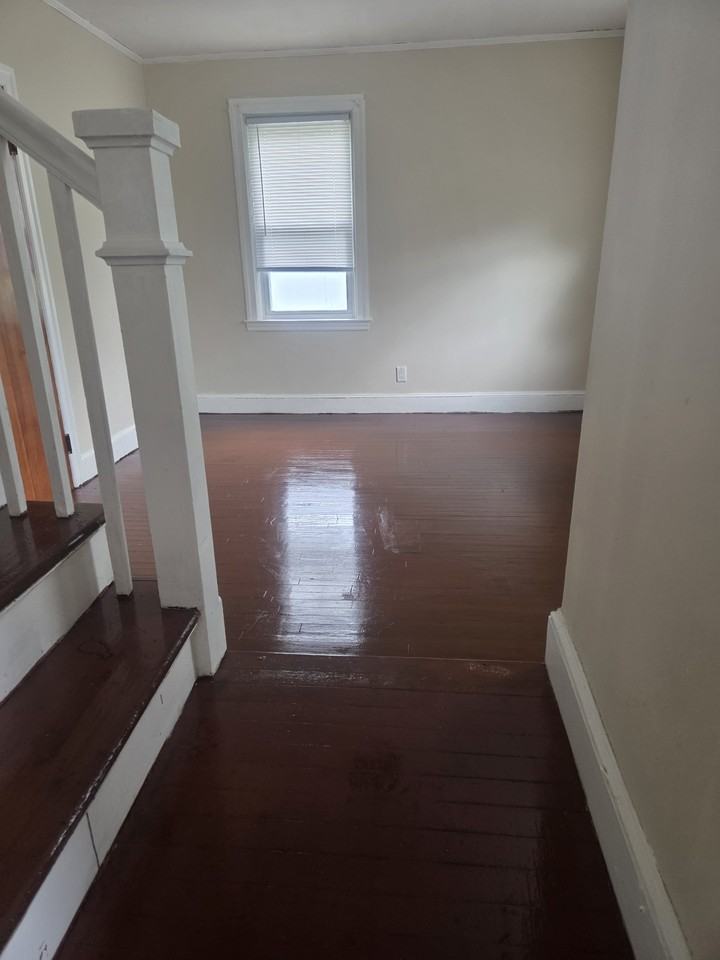 24 Marconi St #1 - Photo 3 of 8