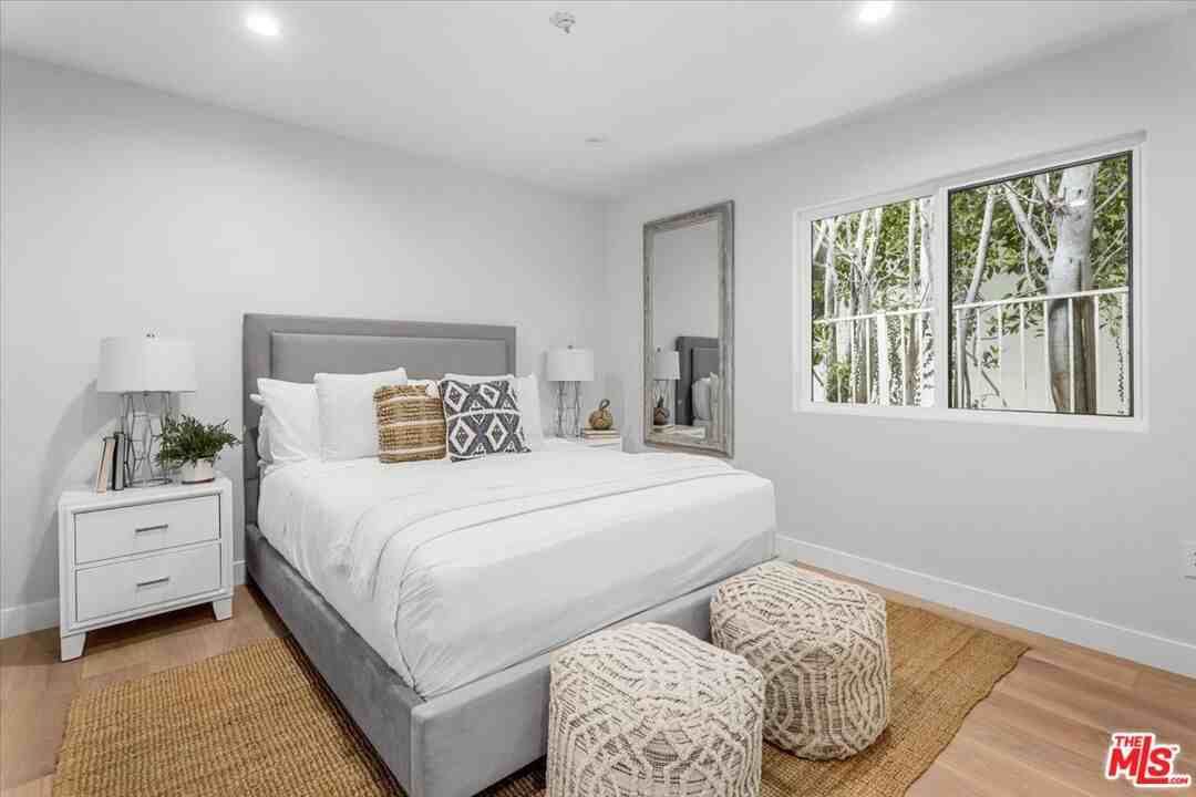 9028 Keith Ave - Photo 2 of 8