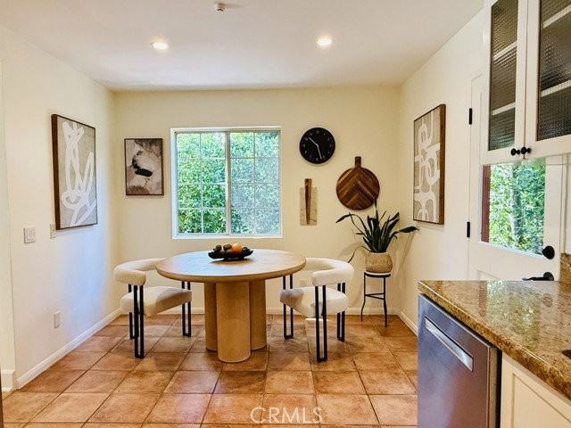 7621 Norton Ave - Photo 3 of 8