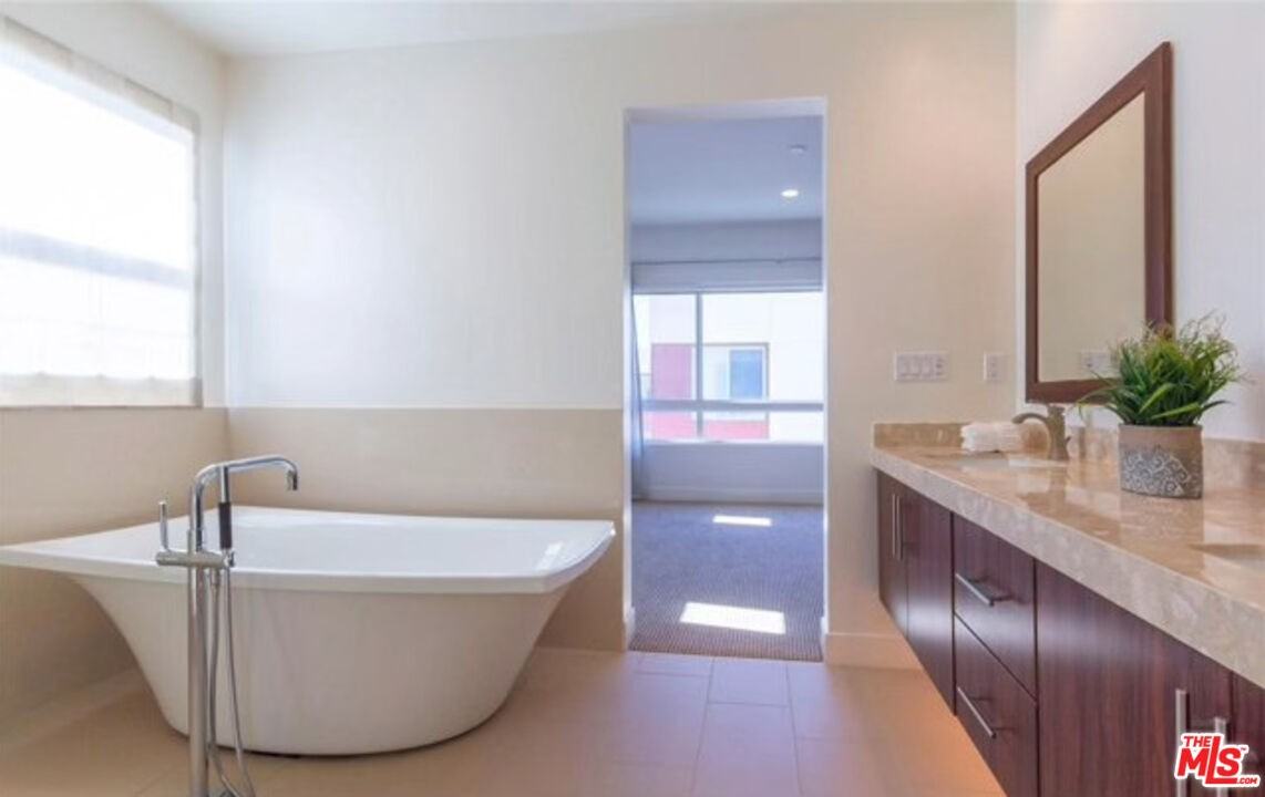12642 Sandhill Ln #3 - Photo 6 of 8