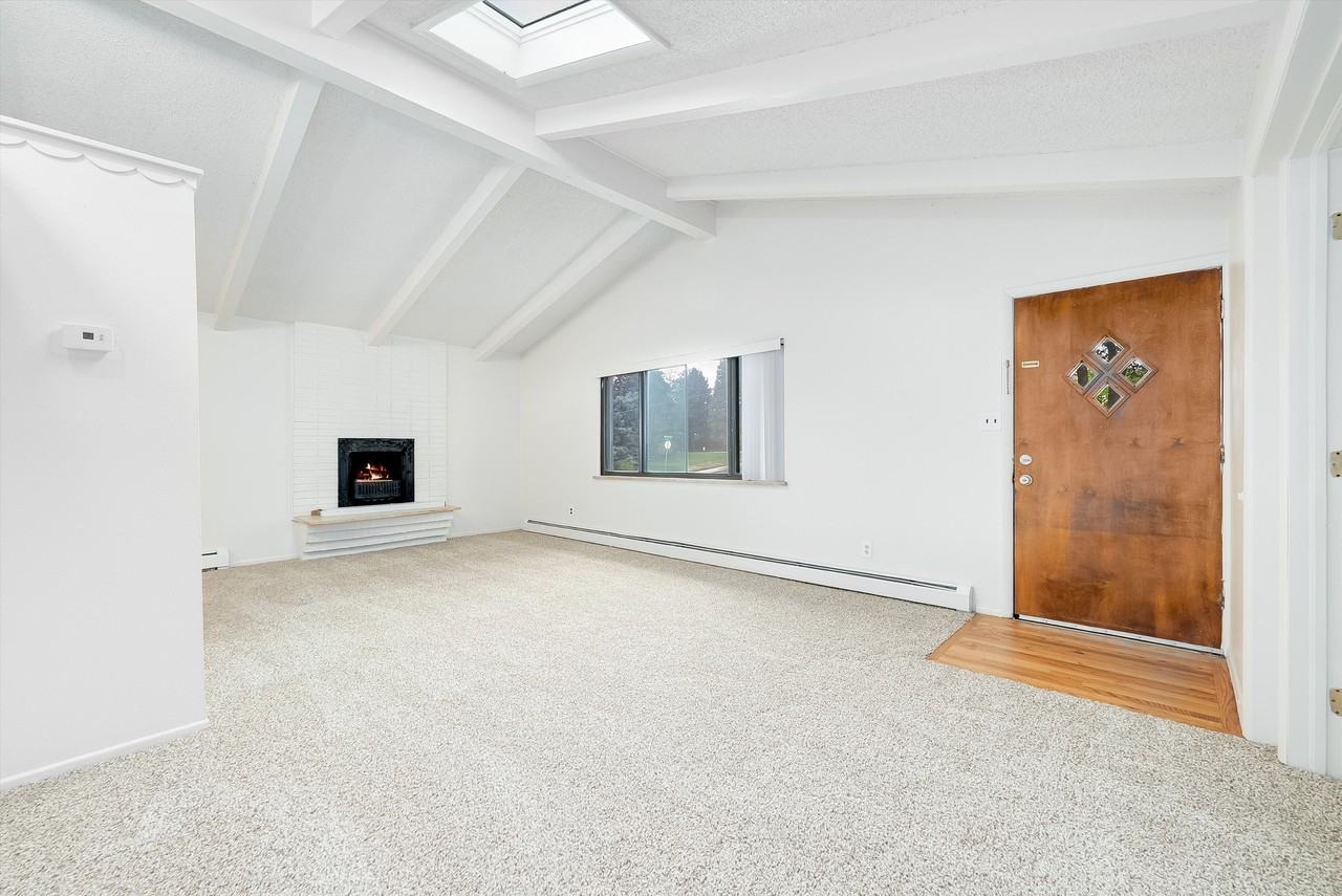850 W Chenango Ave - Photo 2 of 32