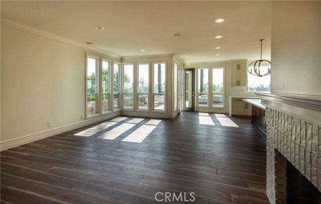 30 Skycrest - Photo 2 of 8