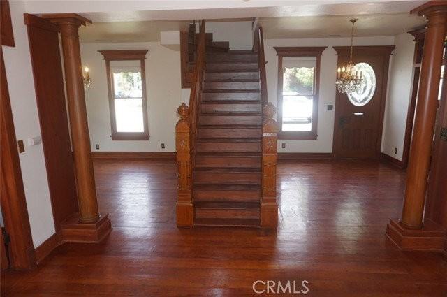 191 N Grand St - Photo 4 of 8