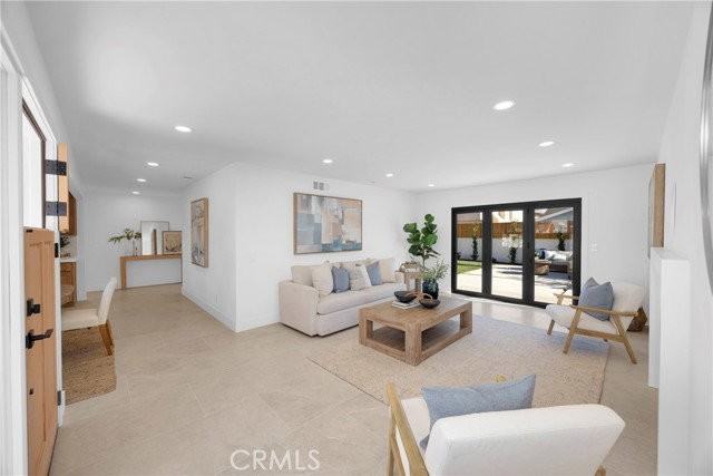 900 Catalina Ave - Photo 7 of 8