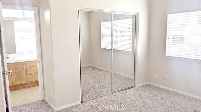 909 California St - Photo 2 of 8