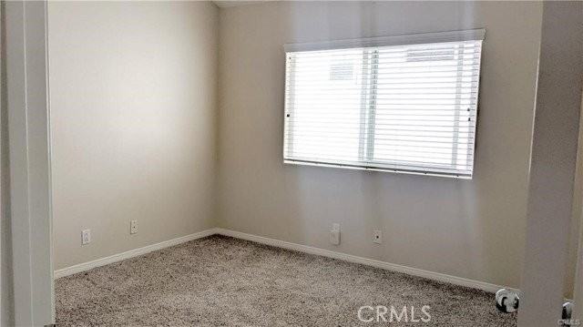 909 California St - Photo 4 of 8